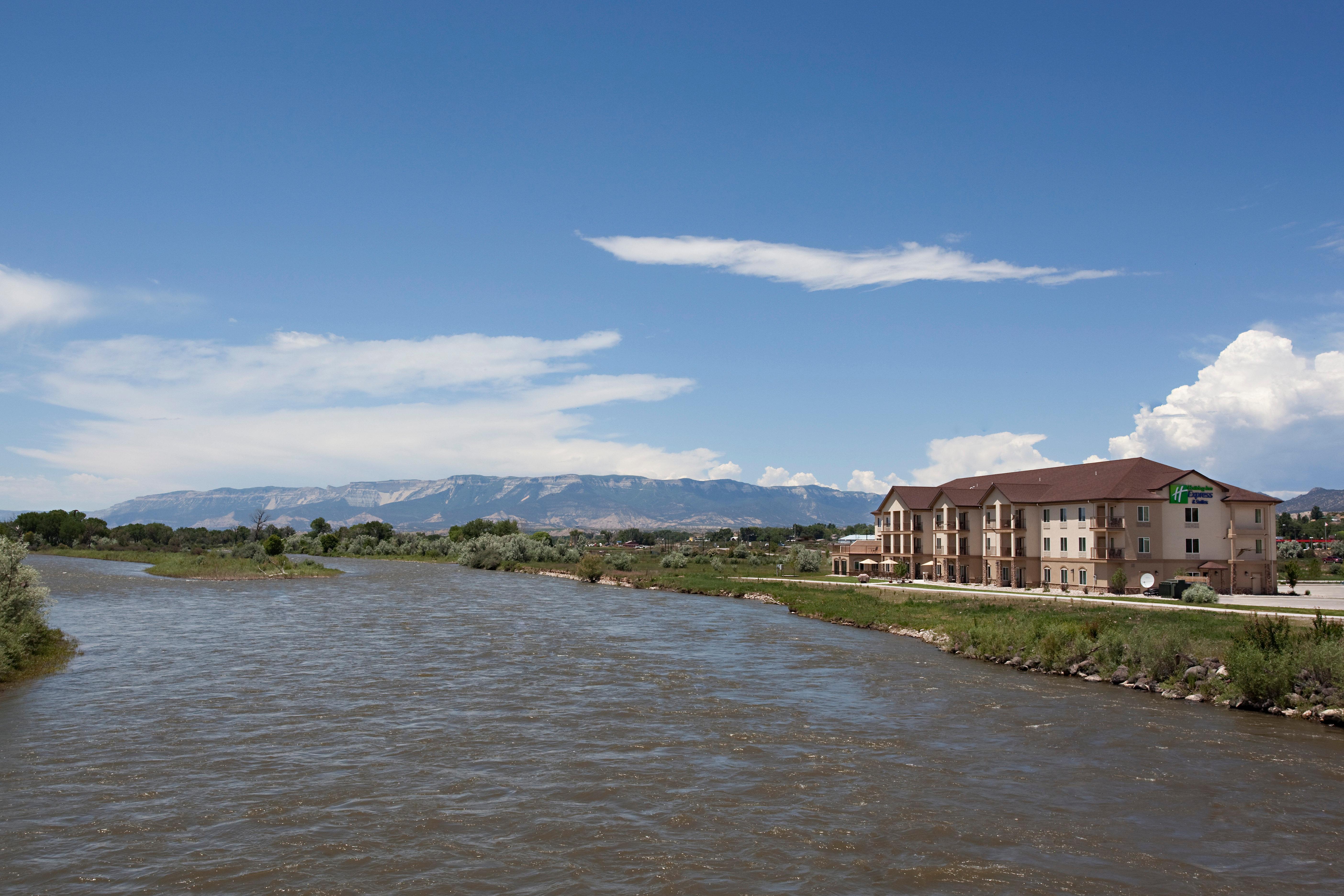 Holiday Inn Express Hotel & Suites Silt - Rifle By Ihg Exterior photo